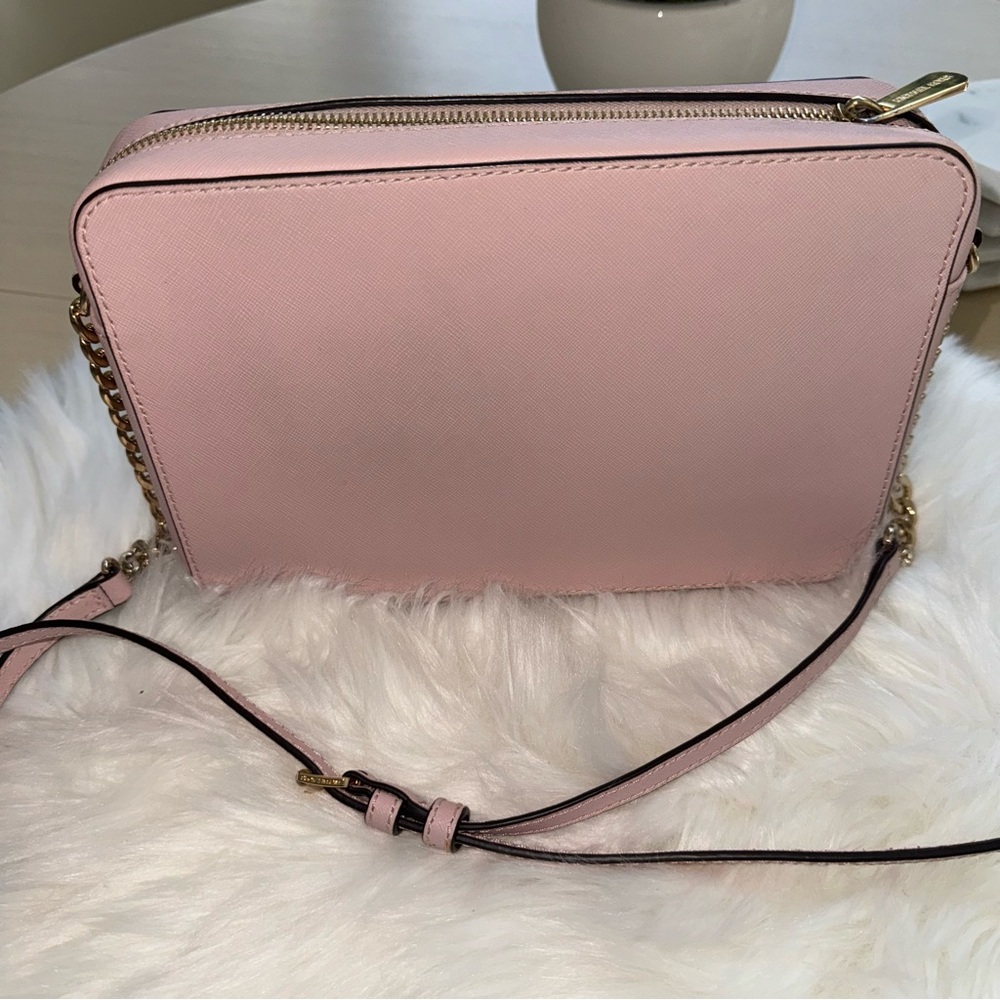 Like New Michael Kors MK Crossbody. - Picture 9 of 10